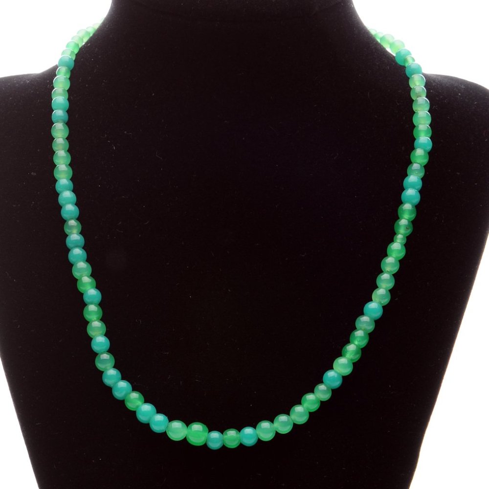 Delicate Green Glass Necklace
